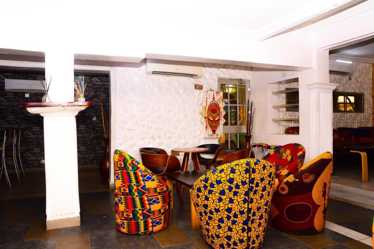 Connecting Lagos Suites Экстерьер фото