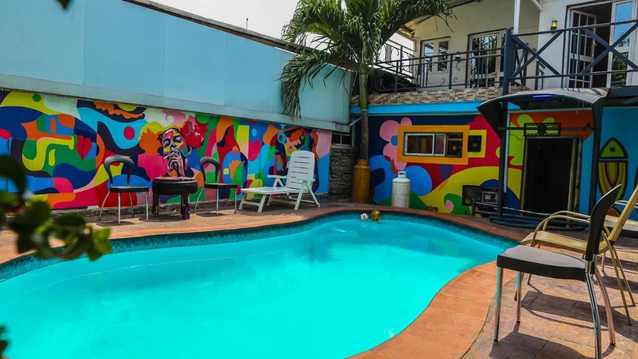 Connecting Lagos Suites Экстерьер фото