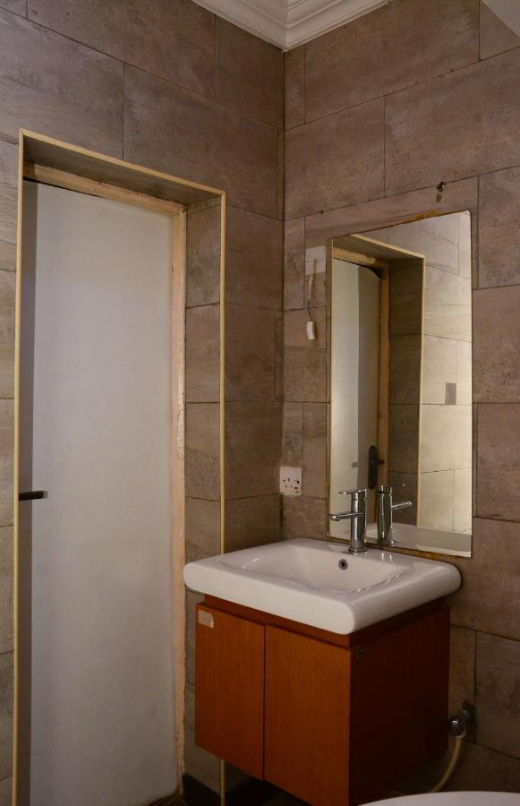 Connecting Lagos Suites Экстерьер фото